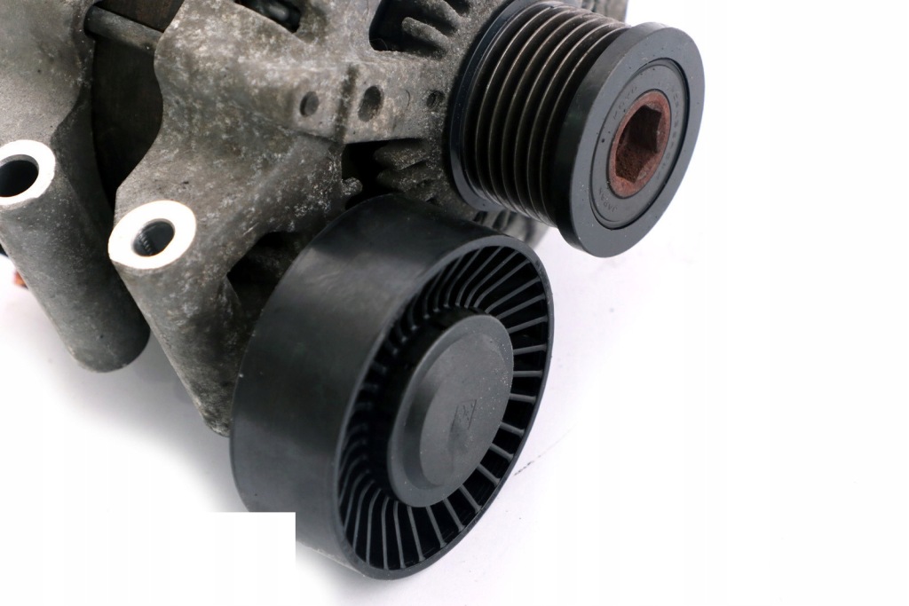 Bmw e81 e87 lci e90 генератор 170a n43 7550468 Доставка