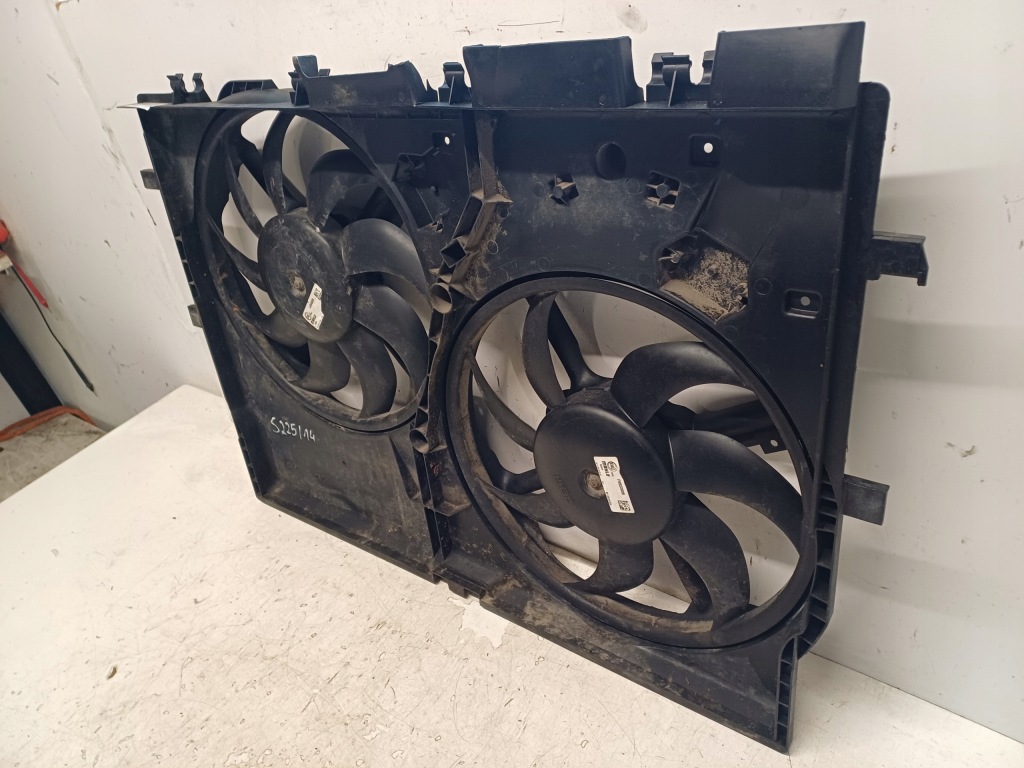 Fiat ducato 3 3 рестайлінг  корпус вентилятори радіатора fa323008 Зі Шроту