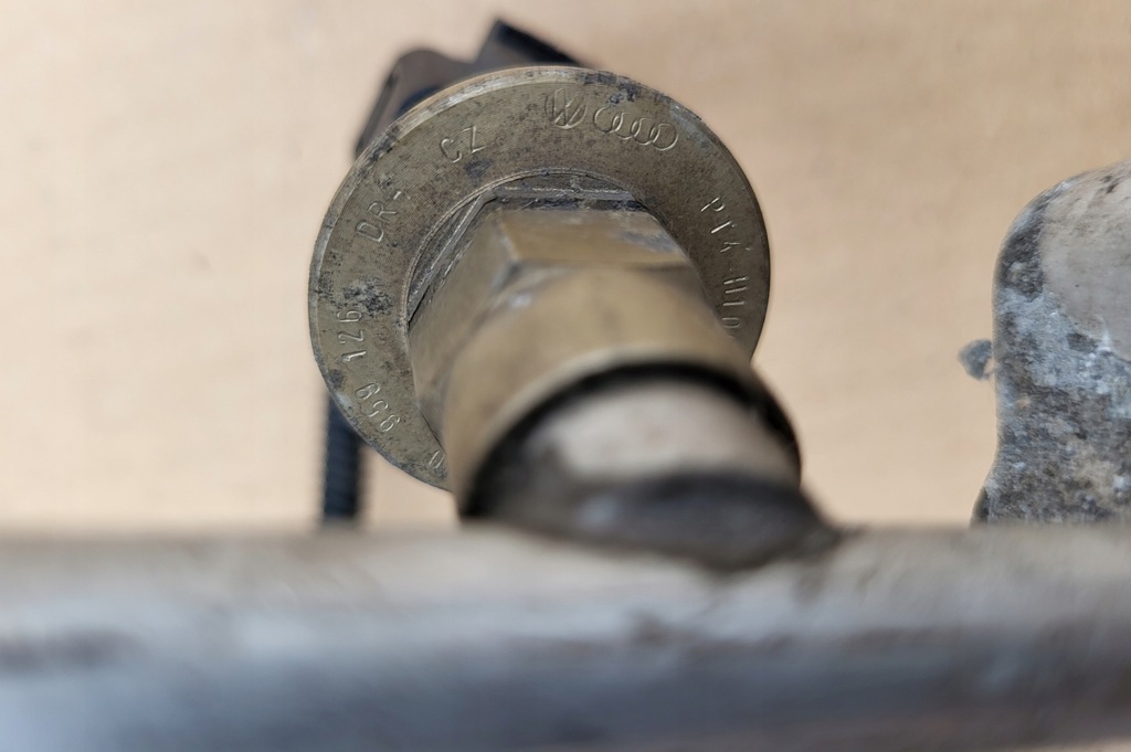 фото №11, Шланг трубка wąż кондиционера датчик vw multivan transporter t5 оригинальный номер eu