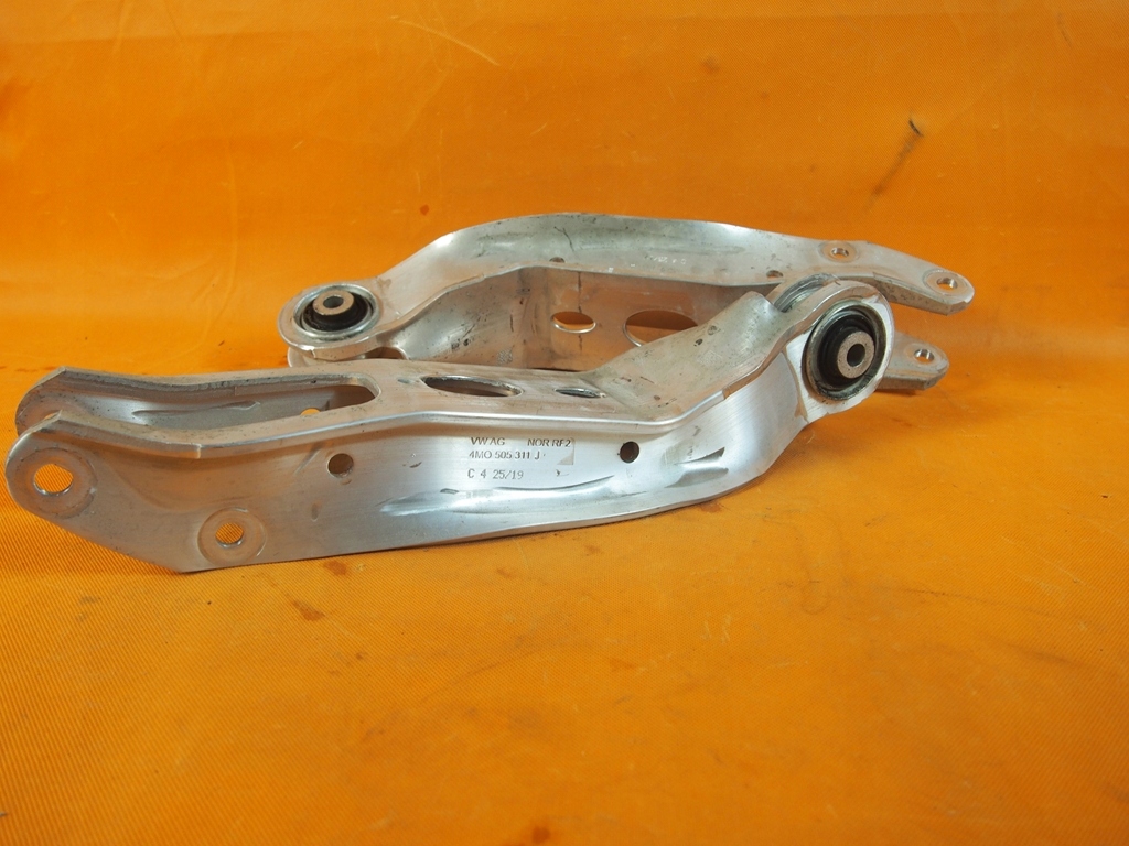 фото №9, Audi e-tron рычаг задняя задний lh pr 4m0505311j 27km