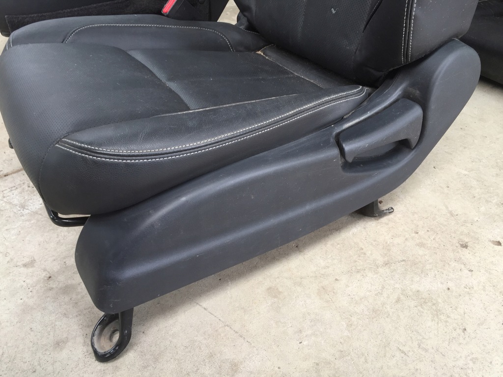 фото №10, Nissan navara iv 2018 d23 сиденья заднее сиденье кожа