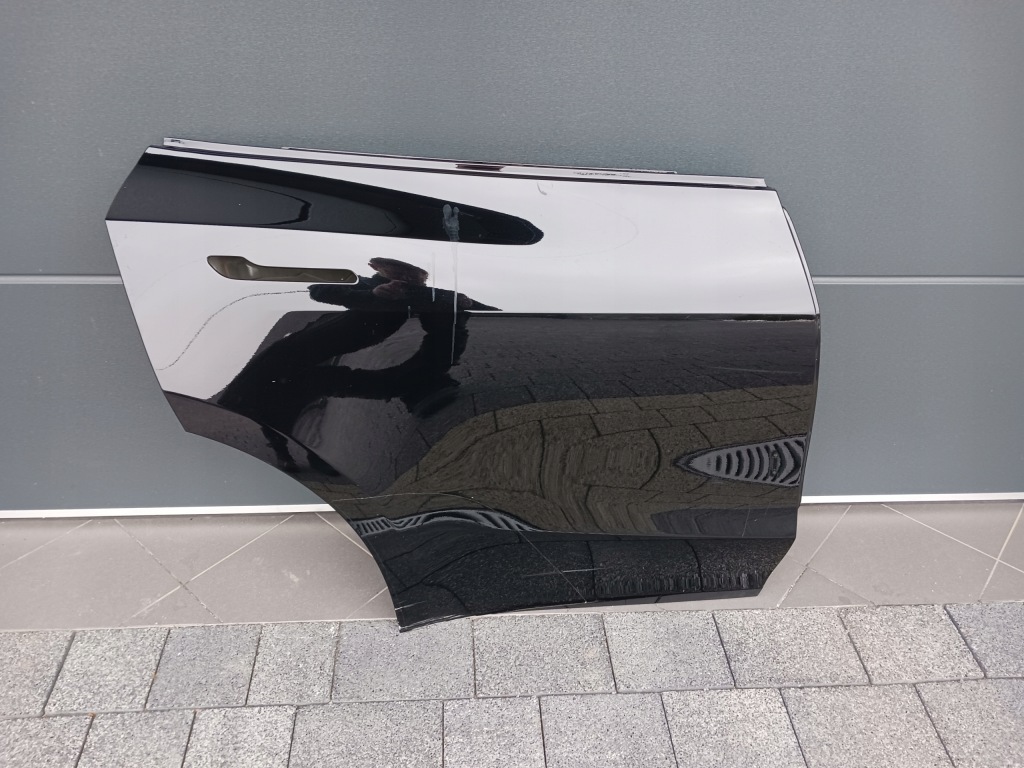 Купить Tesla model y 20- дверь правый задний