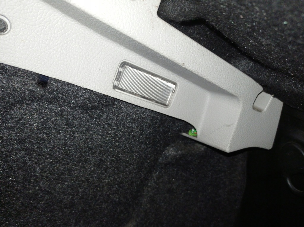 фото №1, Підсвітка багажника peugeot 206