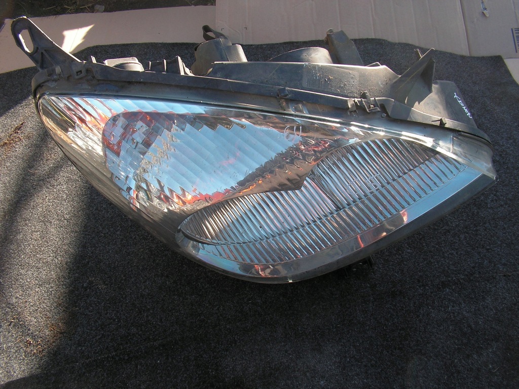 фото №1, Citroen c5 лампа правая перед ксенон eu