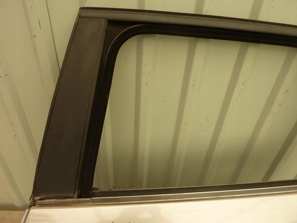 фото №3, Дверь alfa romeo 159 kombi левая задние kod 651