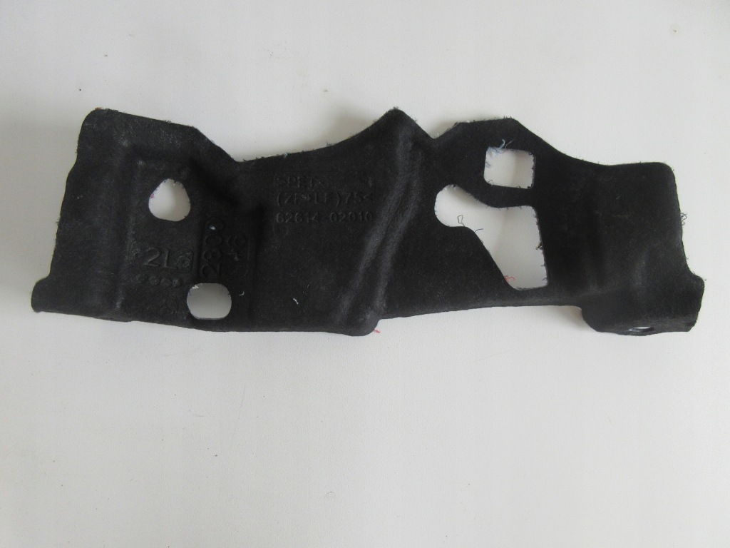 фото №1, Corolla e21 kombi шумоізоляція підкрилок задня ліва