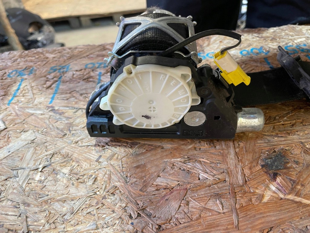 Fiat bravo ii 2 07-14 ремінь безпеки сидіння лівий перед передній Зі Шроту