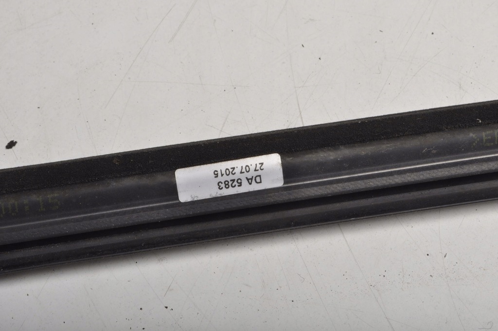 фото №6, Mercedes w172 r172 молдинг стекло подоконная передняя левая