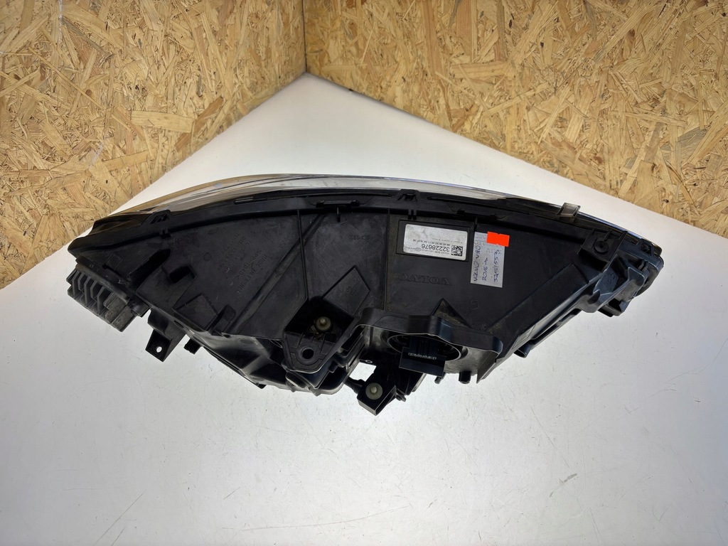 фото №10, Volvo s90, v90 2018 лампы передние