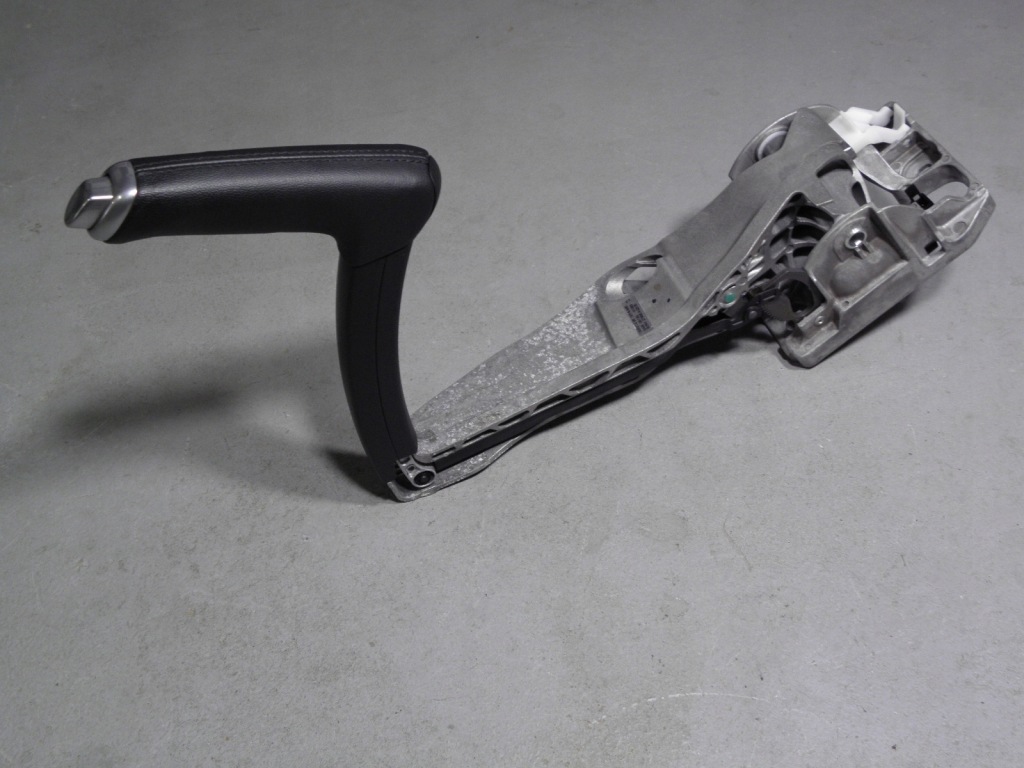 фото №1, Ford focus mk3 // рычаг тормоза ручного bv612780ea