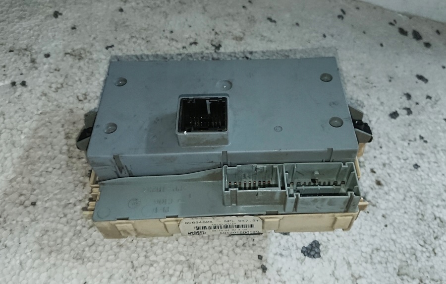 фото №2, Коробка предохранителей alfa romeo 60684628