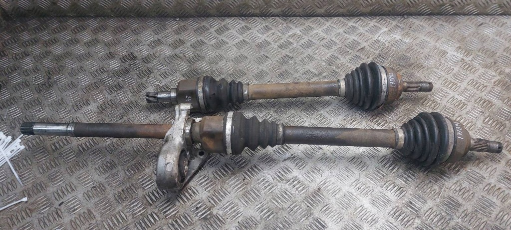 фото №1, Приводной вал левый + правый перед peugeot 308 i 1.4 vti sw