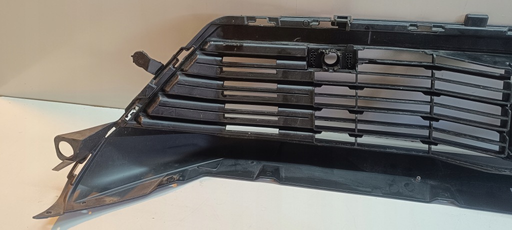 Citroen berlingo iii lift multispace 24- решітка середня перед 9856006180 Ціна