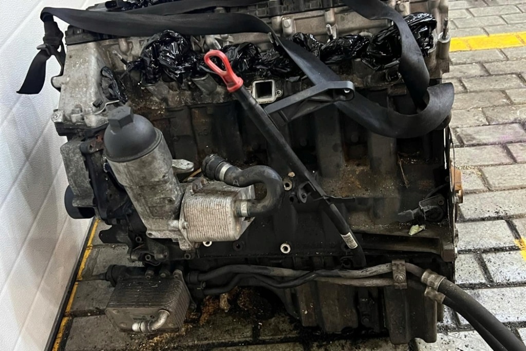 Купить Двигатель bmw 5 touring e61 13712247444 2.5l дизель 120kw 2004