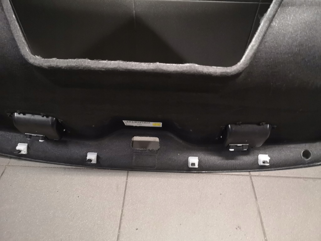 фото №11, Оббивка кришки багажника audi a8 d3 4e0867975j