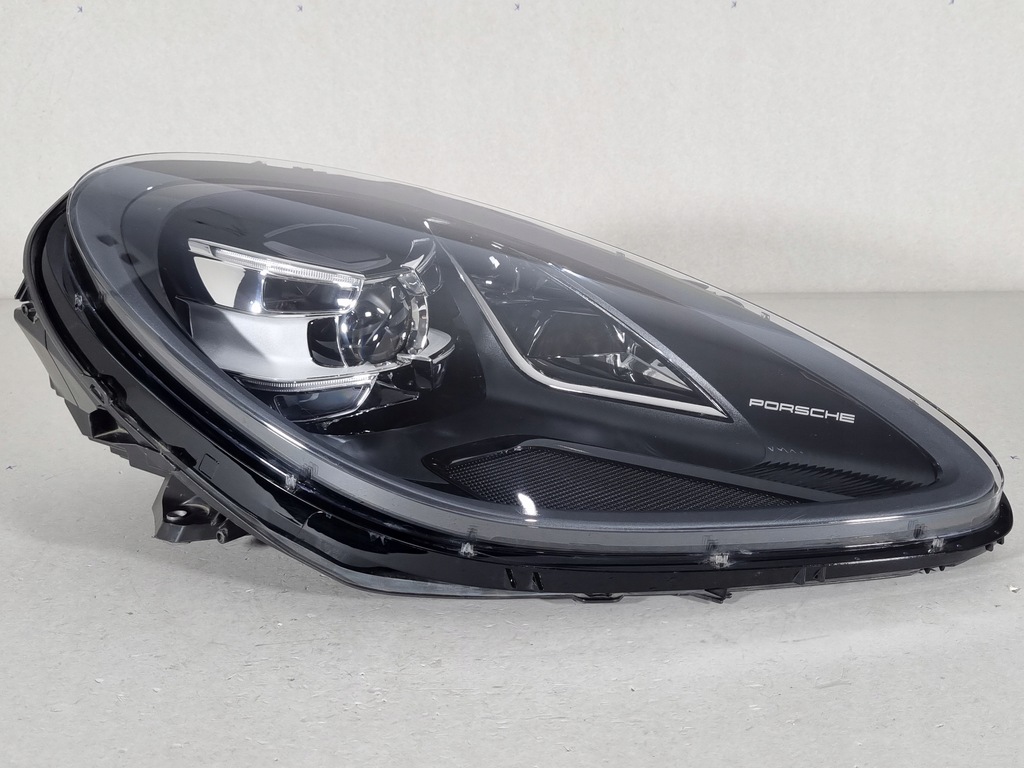 фото №1, Porsche macan lift 95b full led лампа правая перед