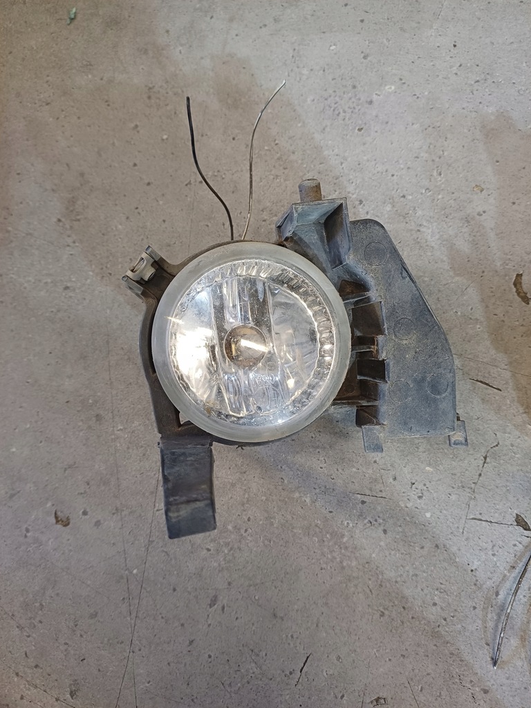 фото №1, Противотуманная фара правый subaru forester ii lift nr. 144-20882