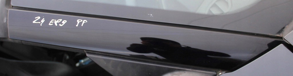 фото №1, Молдинг зовнішня права блок двигуна a блиск bmw z4 e89