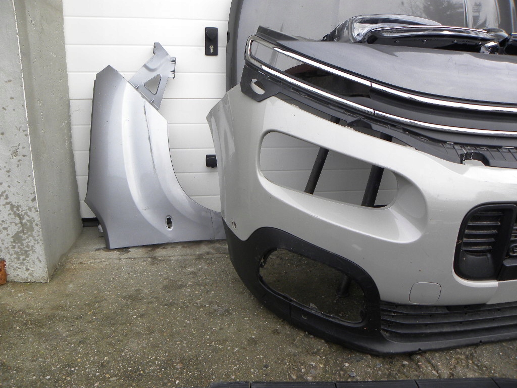 фото №6, Citroen berlingo iv,4 капот po delikatnym gradzie, бампер лампы