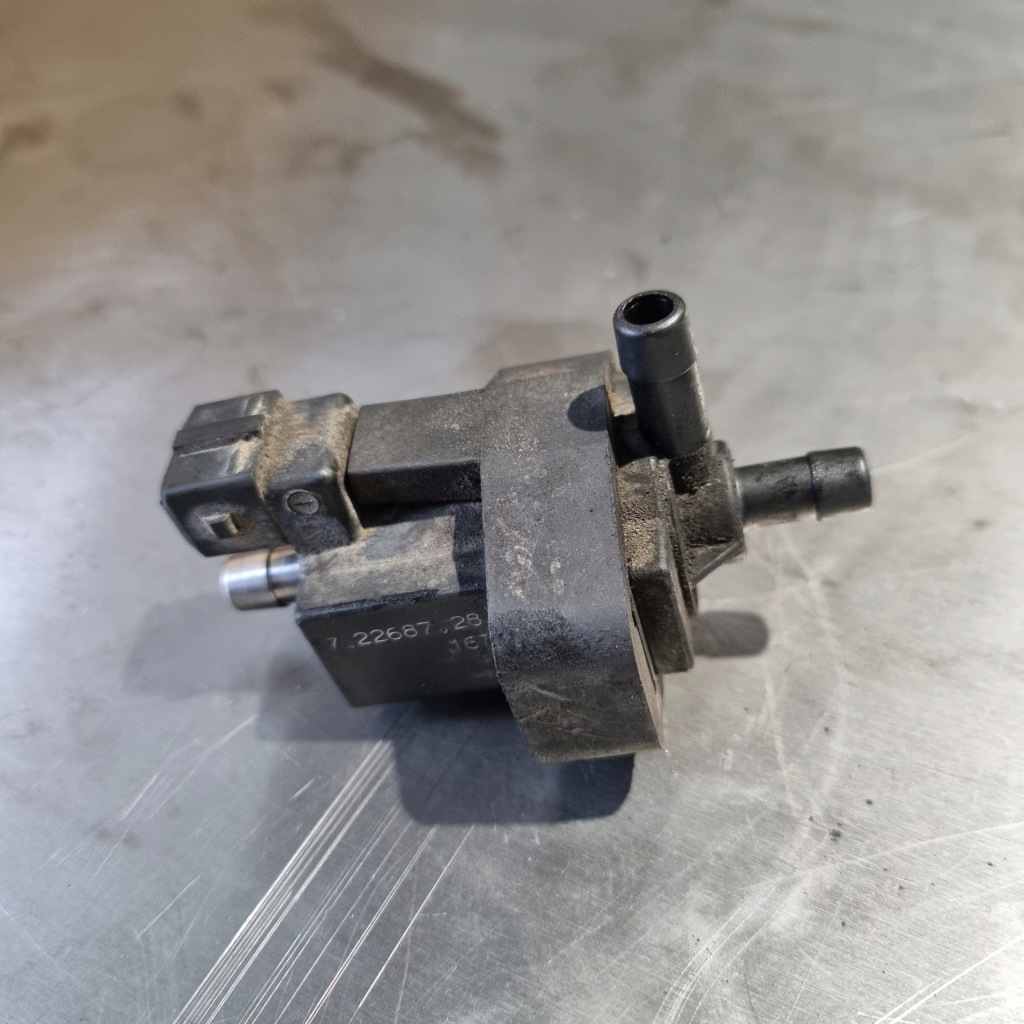 фото №1, Jaguar клапан вакууму 7.22687.28