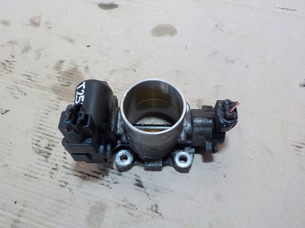 фото №1, Toyota avensis дросельна заслінка 192300-2010