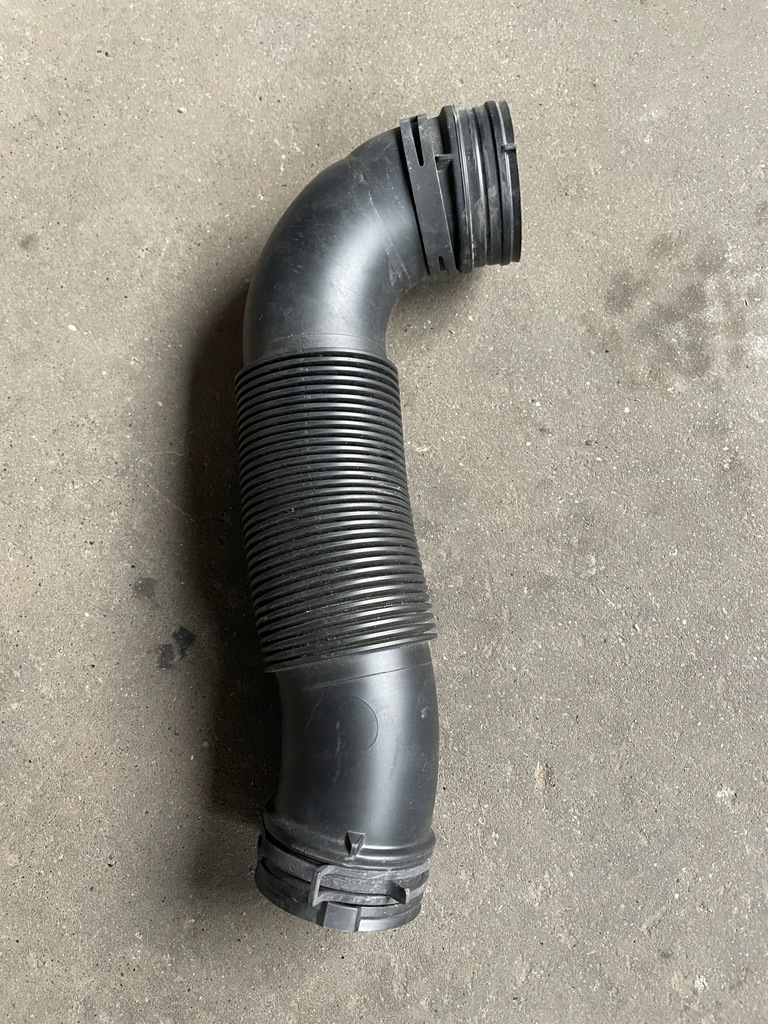 фото №1, Vw caddy iii lift 1.0 труба воздуха 1k0129618cj