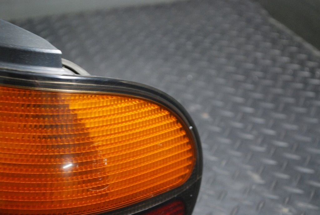 фото №8, Лампа правий задня vw sharan 7m0945258a вкладиш