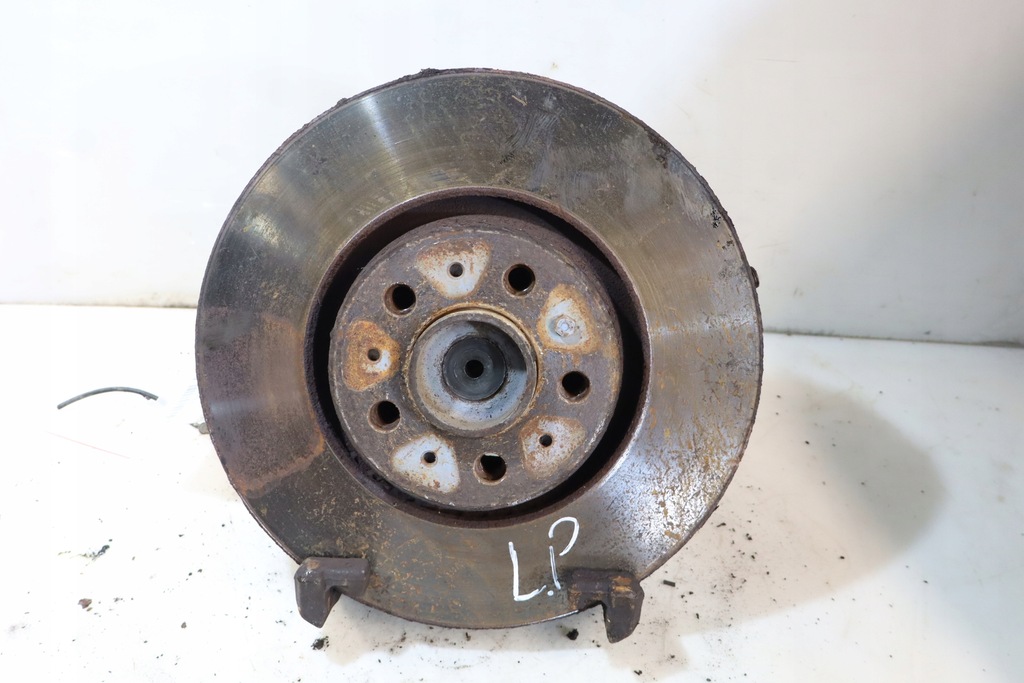 фото №1, Поворотный кулак ступица левый перед volvo xc90 i 2.4d5