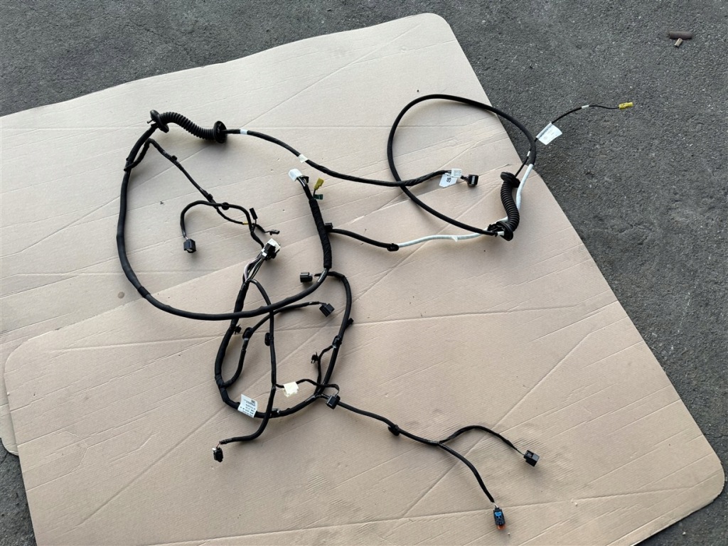 фото №1, Жгут электропроводка крышки задняя багажника 282457241r renault arkana lift 24-25r