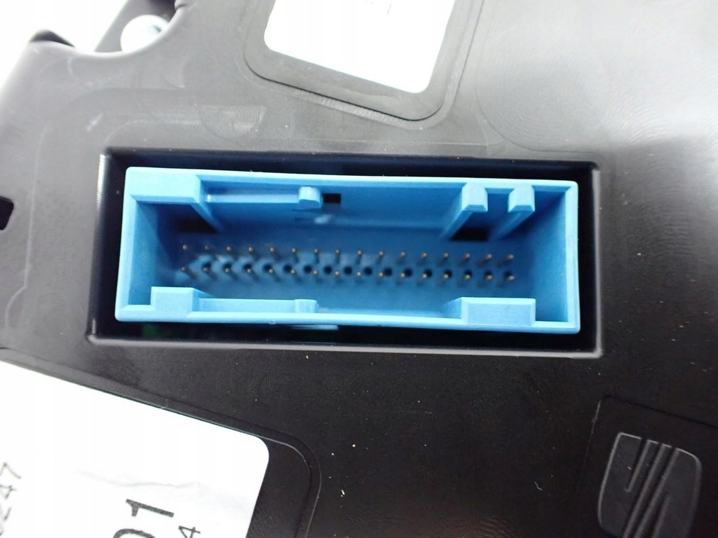 фото №8, Счетчик приборы europa 5j0920811g lift skoda fabia ii 5j 1.2 tsi 15r