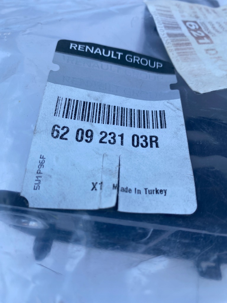 Кронштейн  бампера права renault clio iv 620923103r Ціна