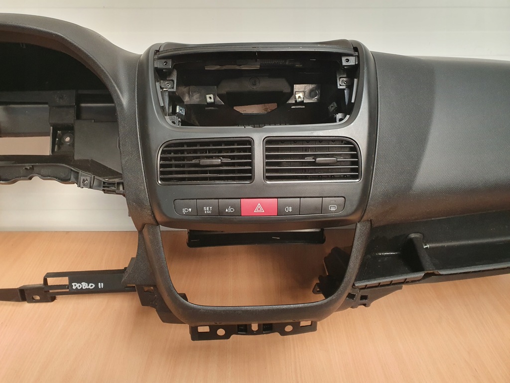 фото №4, Консоль панель приладів подушка подушка безпеки opel combo d doblo 2