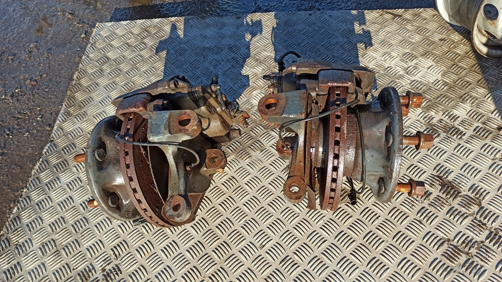 фото №11, Поворотний кулак ліва перед iveco 65c 70c двійник 11+