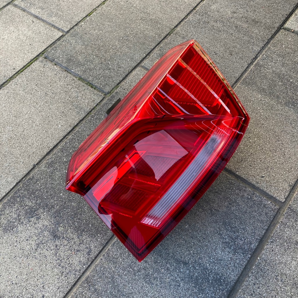 фото №3, Vw t-roc лампа правая задняя led 2ga945096c 2021r