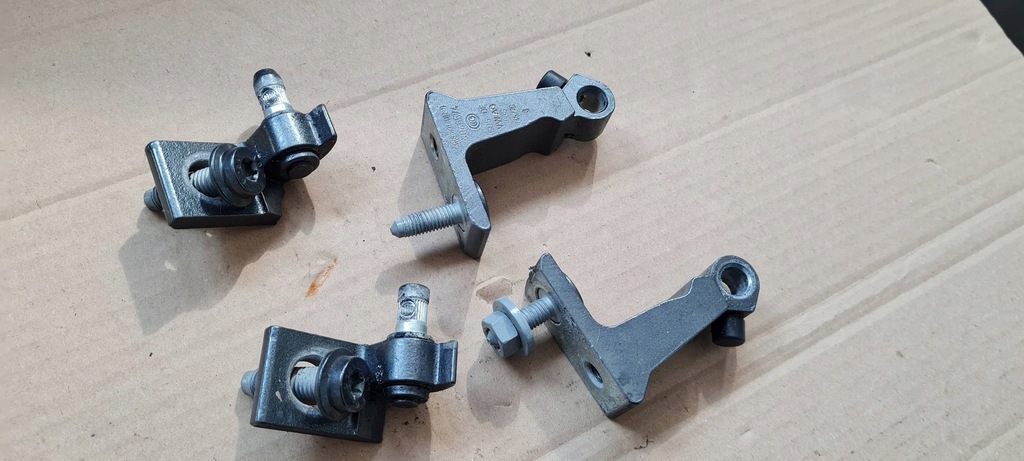 фото №12, A6 c8 4k петля петлі двері праве правий перед lz7s комплект