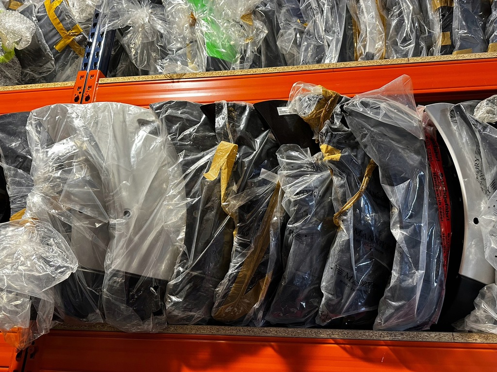 фото №10, Rolls royce cullinan передній бампер 51117448895