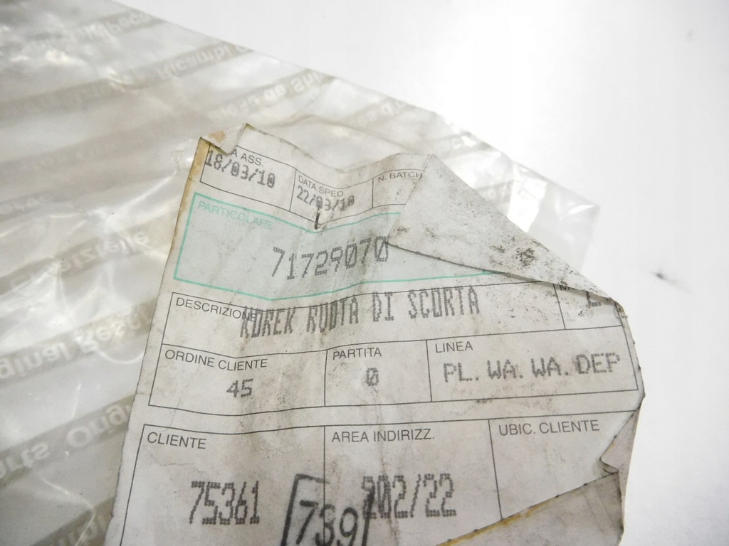 фото №7, Заглушка защита, бардачок na колесо запасное fiat ducato оригинальный номер 71729070