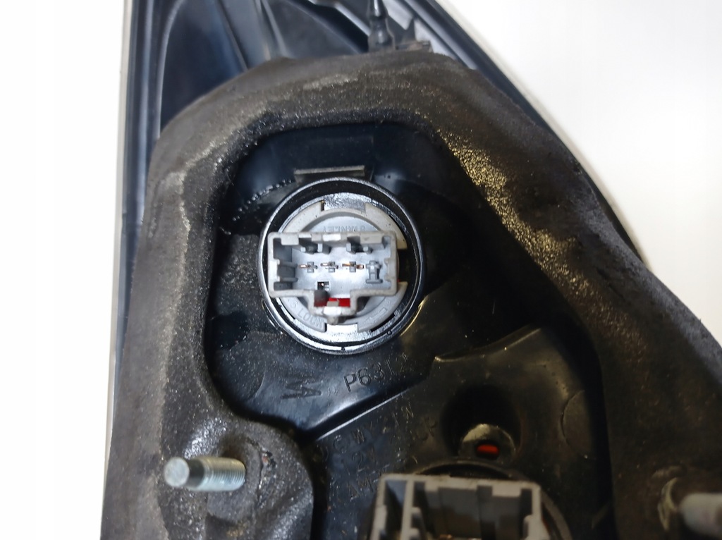 фото №8, Лампа лівий задня mazda 3 p6312