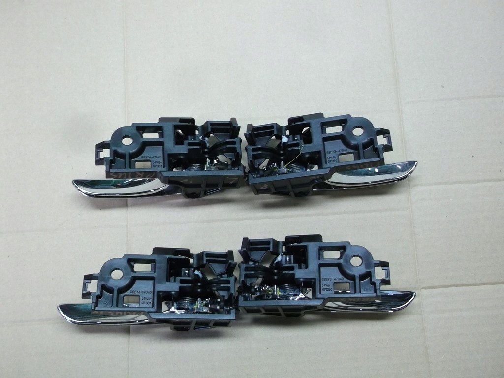 фото №3, Toyota prius iv ручка внутренняя дверь