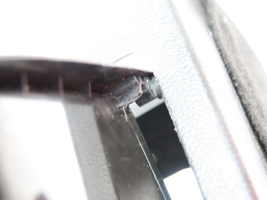 фото №12, Подлокотник чёрный туннель skoda octavia 2 ii 1z