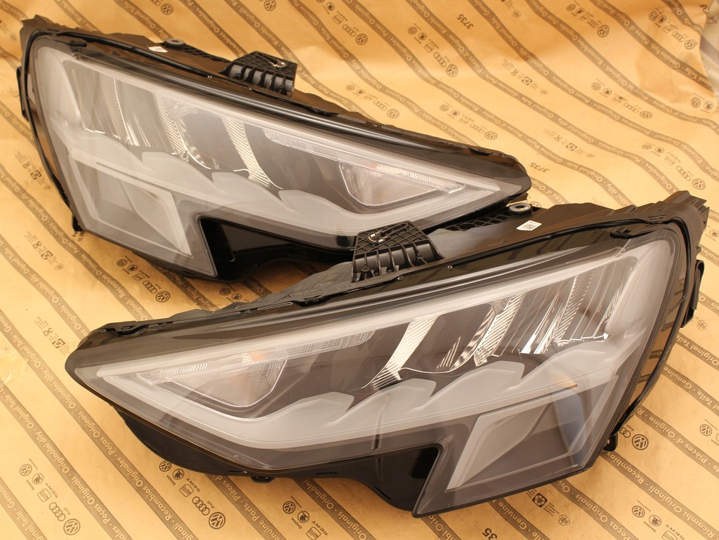 фото №1, Audi a3 s3 rs3 8y0 20+ лампа перед pół led 011 012