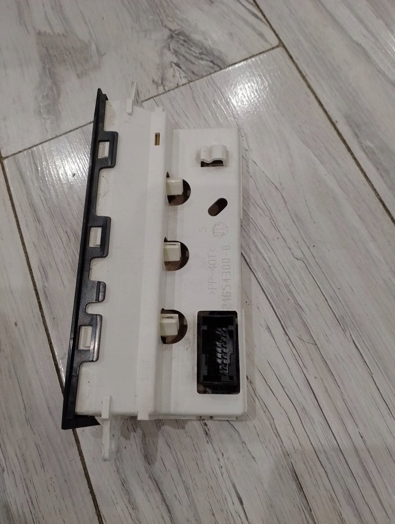 фото №2, Дисплей радио peugeot 206+ 96658097xt