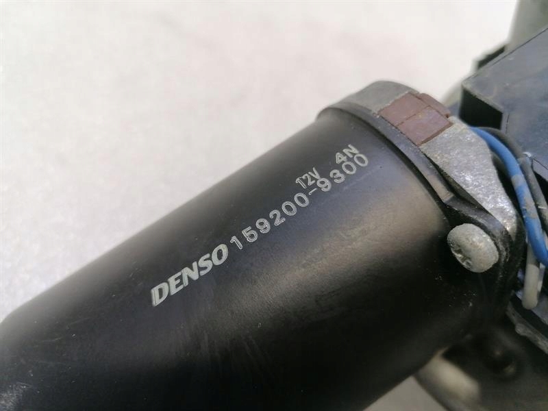 Ferrari ff f151 передня частина двірник тягa 84198200 двигун rhd правий кермо Оригінал