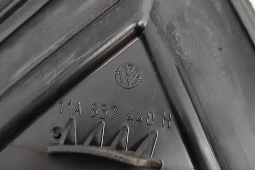 фото №6, Volkswagen id.4 e21 передние правое дверь верхний молдинг 11a837440h 195kw 2680