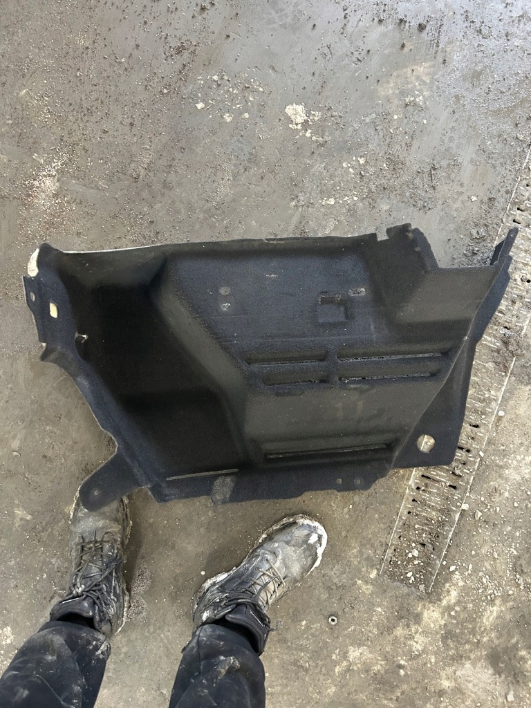 фото №1, Обшивка багажника правый задняя renault austral 849500325r