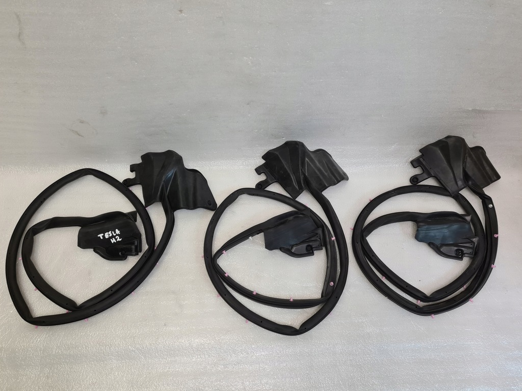 фото №1, Tesla s прокладка двері перед