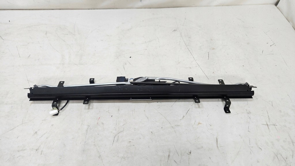 фото №1, Шторка сонцезахисна maserati quatroporte 670183281