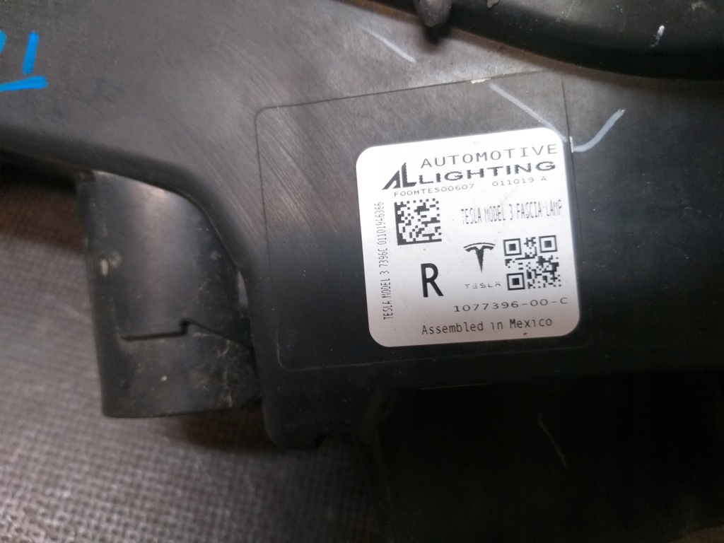 фото №4, Протитуманна фара правий tesla iii 3