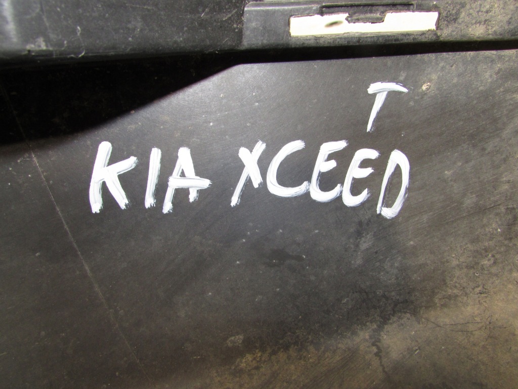 Накладка спойлер бампера задний  kia xceed x-ceed в Украине