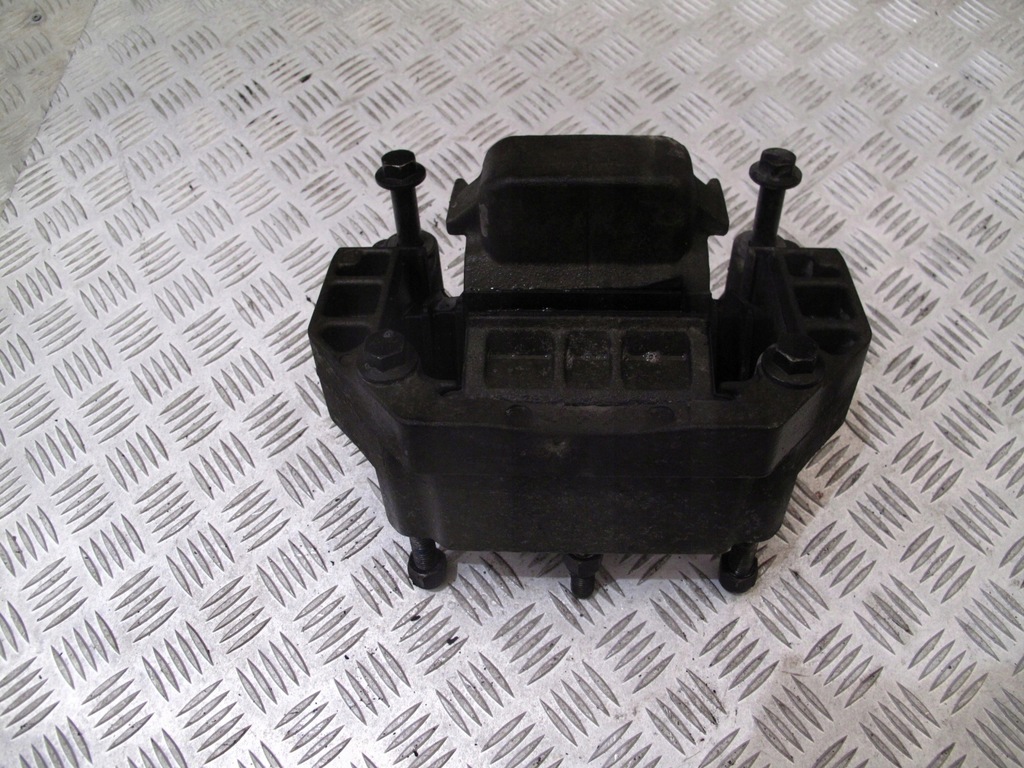 фото №2, Подушка кронштейн коробки передач scania r